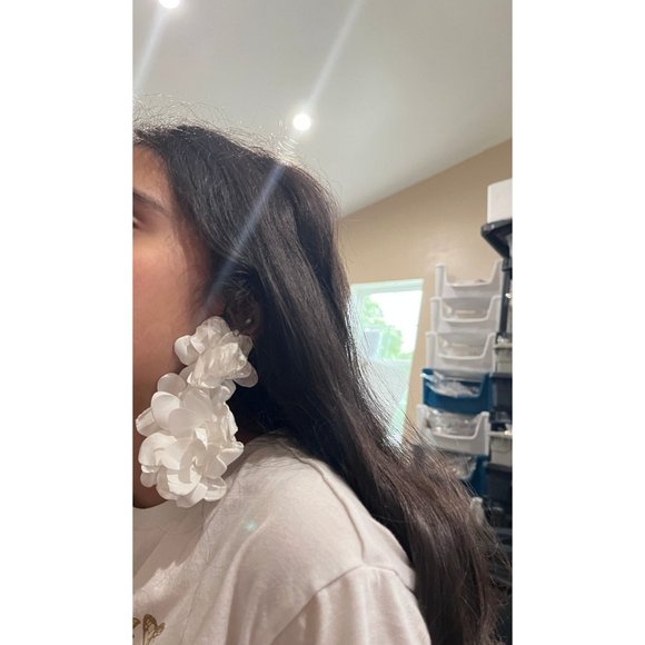 White flower earrings , huge feathered large Snow White big long fabric floral - Picture 3 of 5